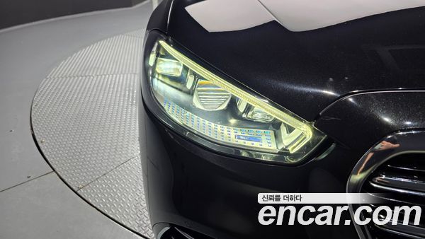 Mercedes-Benz S-Class 2022, фото 8