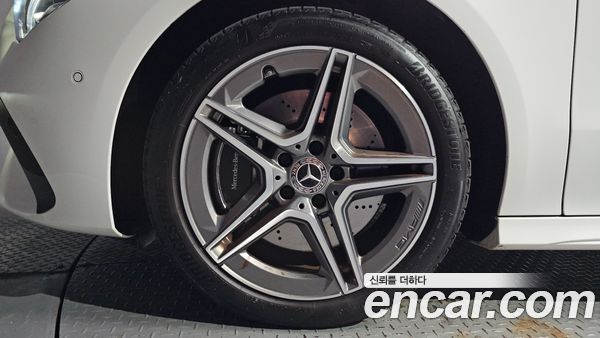 Mercedes-Benz CLA 2025, фото 5