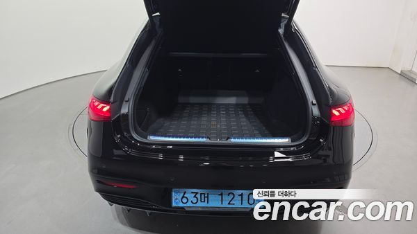 Mercedes-Benz EQS 2022, фото 31