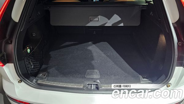 Volvo XC60 2021, фото 31