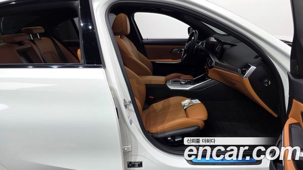 BMW 3 Series 2023, фото 15