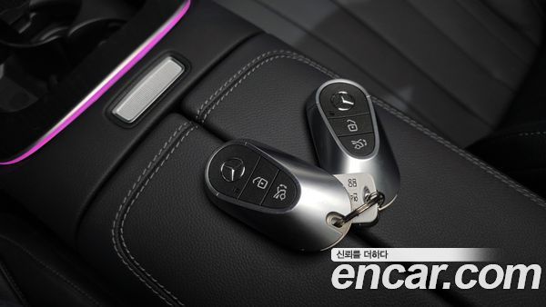 Mercedes-Benz E-Class 2025, фото 30