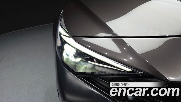 Hyundai Elantra 2022, фото 8
