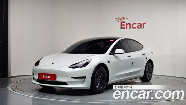 Tesla Model 3 2022