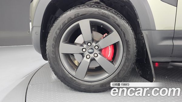 Land Rover Defender 2023, фото 5