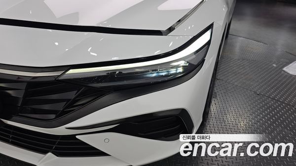 Hyundai Elantra 2024, фото 8