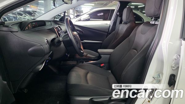 Toyota Prius 2021, фото 5