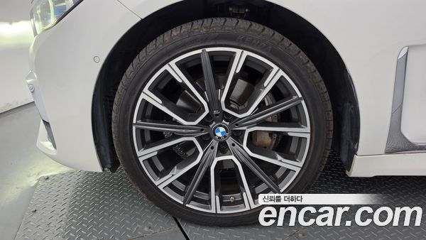 BMW 7 Series 2021, фото 5