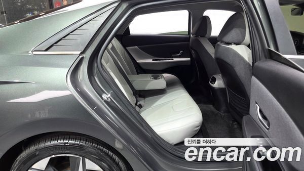 Hyundai Elantra 2021, фото 17
