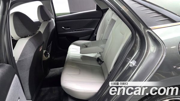 Hyundai Elantra 2021, фото 18