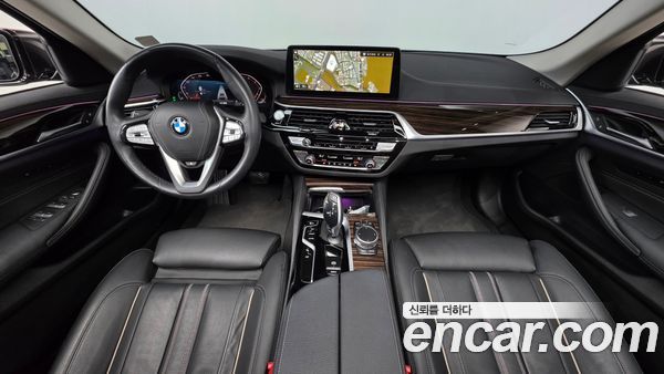 BMW 5 Series 2023, фото 7