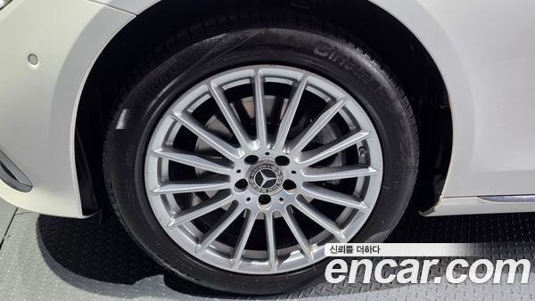 Mercedes-Benz E-Class 2021, фото 5