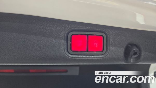 Mercedes-Benz E-Class 2021, фото 31