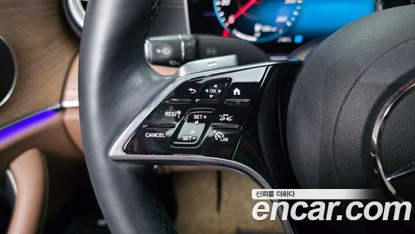Mercedes-Benz E-Class 2021, фото 32