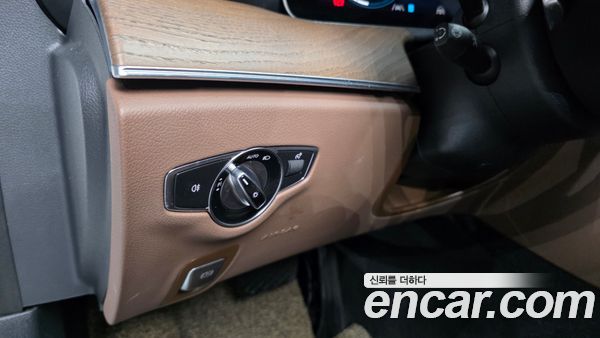 Mercedes-Benz E-Class 2021, фото 35