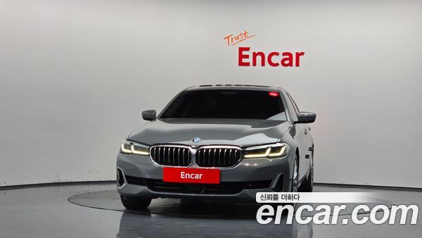 BMW 5 Series 2022, фото 3
