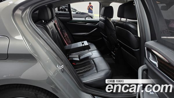 BMW 5 Series 2022, фото 12