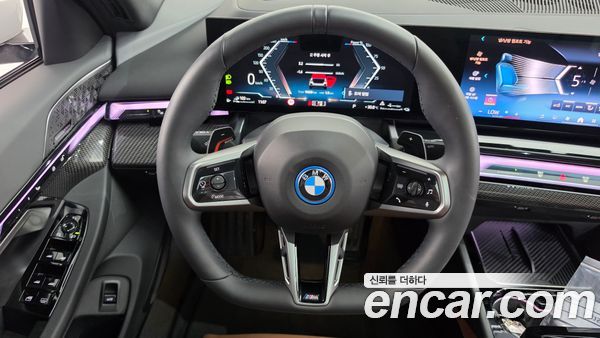 BMW 5 Series 2025, фото 19