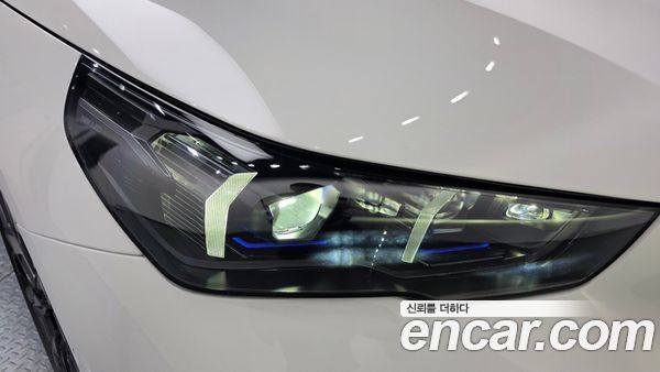 BMW 5 Series 2025, фото 8