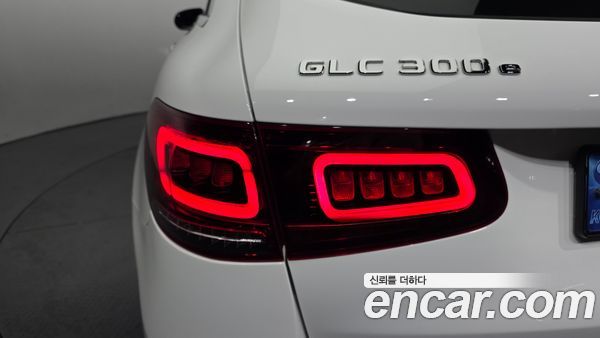 Mercedes-Benz GLC 2021, фото 9