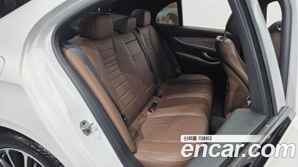 Mercedes-Benz E-Class 2020, фото 18