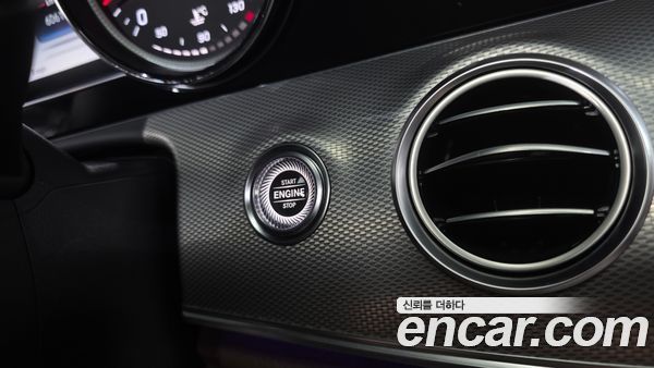 Mercedes-Benz E-Class 2020, фото 26