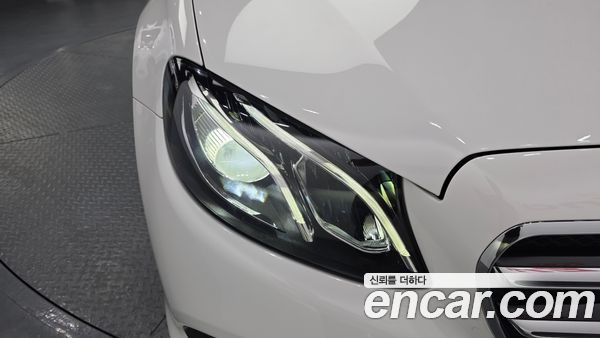 Mercedes-Benz E-Class 2020, фото 8
