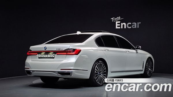 BMW 7 Series 2020, фото 2