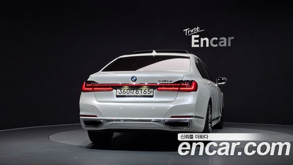 BMW 7 Series 2020, фото 4