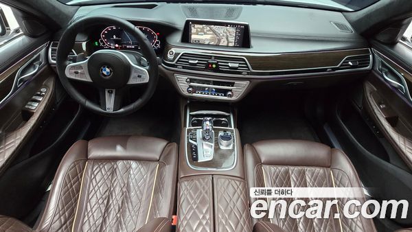 BMW 7 Series 2020, фото 10