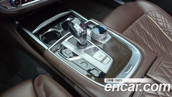 BMW 7 Series 2020, фото 12