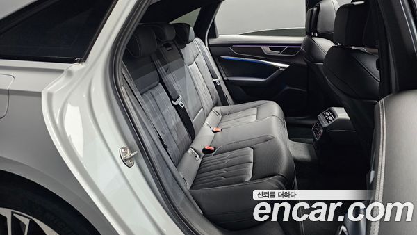 Audi A6 2025, фото 17