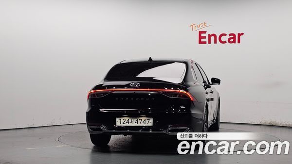 Hyundai Grandeur 2022, фото 4