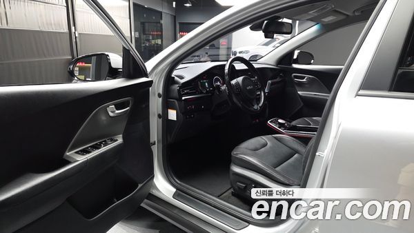 Kia Niro 2023, фото 13
