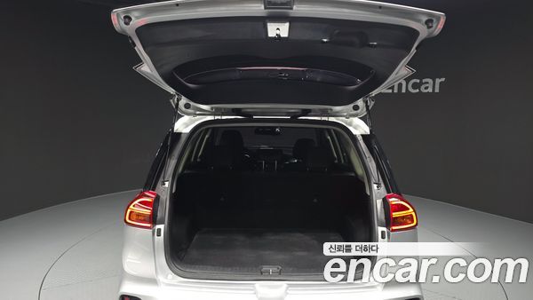 Kia Niro 2023, фото 30