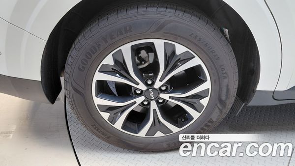 Kia Carnival 2023, фото 5