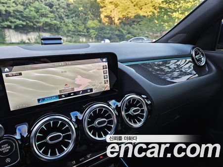 Mercedes-Benz GLA 2021, фото 13
