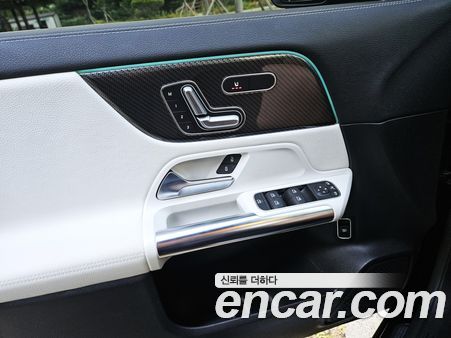 Mercedes-Benz GLA 2021, фото 15