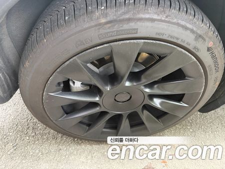 Tesla Model Y 2021, фото 13