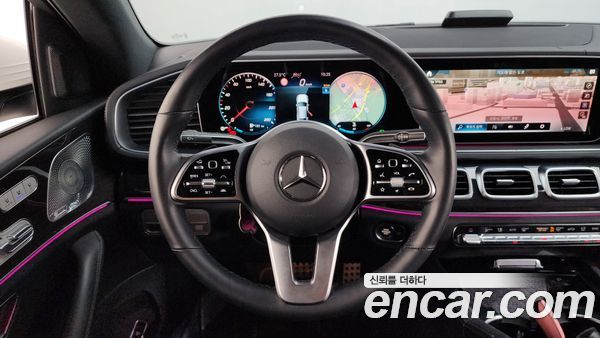Mercedes-Benz GLE 2023, фото 17