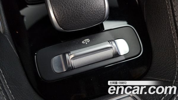 Mercedes-Benz GLE 2023, фото 32