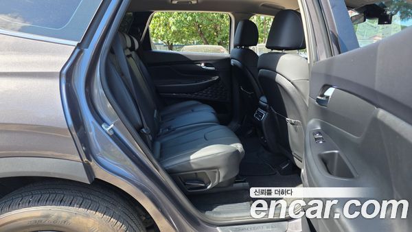 Hyundai Santa Fe 2023, фото 17