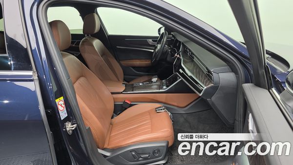 Audi A6 2021, фото 11