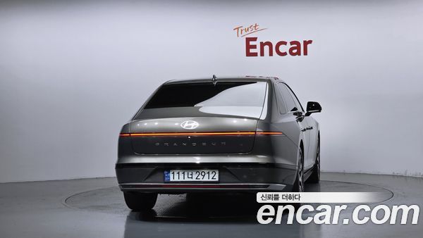 Hyundai Grandeur 2023, фото 4