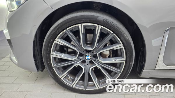 BMW 7 Series 2021, фото 5