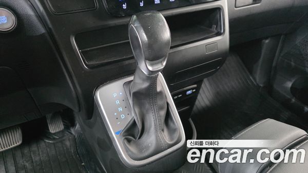 Hyundai Staria 2023, фото 12