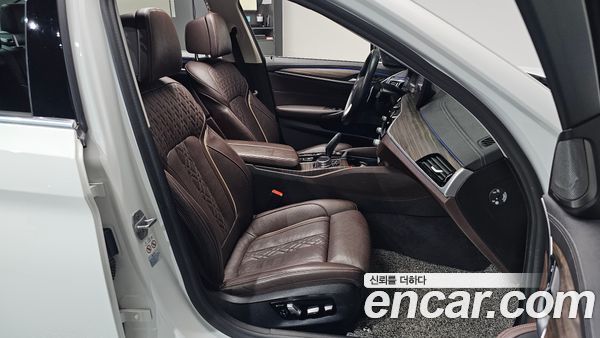 BMW 5 Series 2021, фото 15