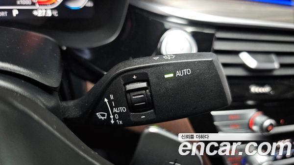 BMW 5 Series 2021, фото 30