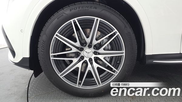 Mercedes-Benz GLC 2025, фото 5