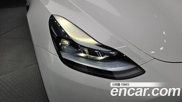Tesla Model Y 2023, фото 7